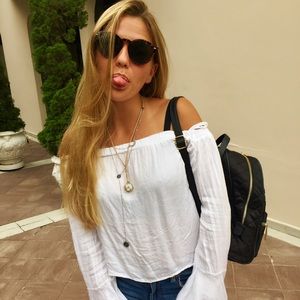 Meet your Posher, Kaira